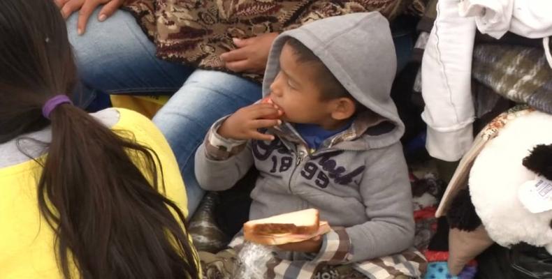 More than 1,000 families separated at U.S.-Mexico border.  Photo: AP