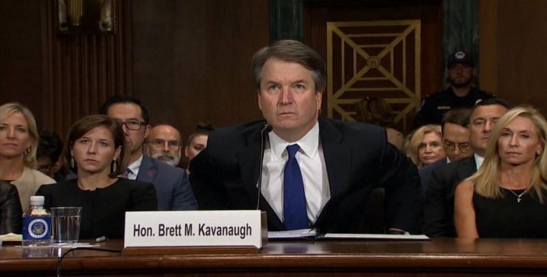 FBI reopens probe into U.S. Supreme Court nominee.  Photo: AP