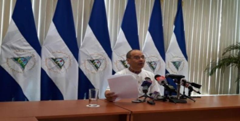 El diputado Carlos Emilio López indicó que estas comisiones reiteran la unidad como elemento necesario para consolidar el crecimiento económico. Foto: El 19 dig El diputado Carlos Emilio López indicó que estas comisiones reiteran la unidad como elemento necesario para consolidar el crecimiento económico. Foto: El 19 dig