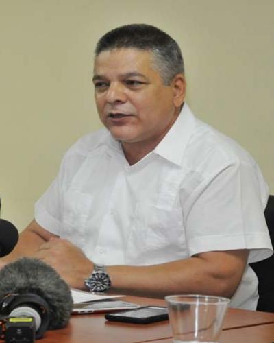 Eldis Vargas, vicepresidente de Correos de Cuba.(Foto:PL)