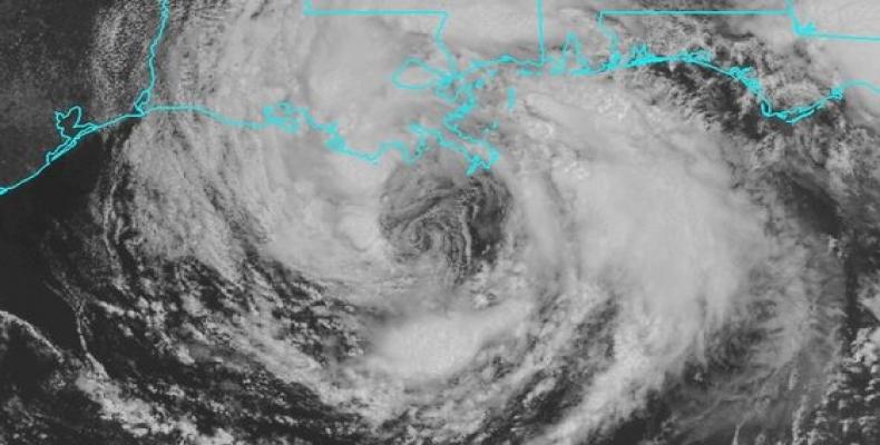 El 7 de junio, al mediodía, el núcleo de Cristóbal se localizaba a unos 145 kilómetros al sur de la ciudad de Nueva Orleans.