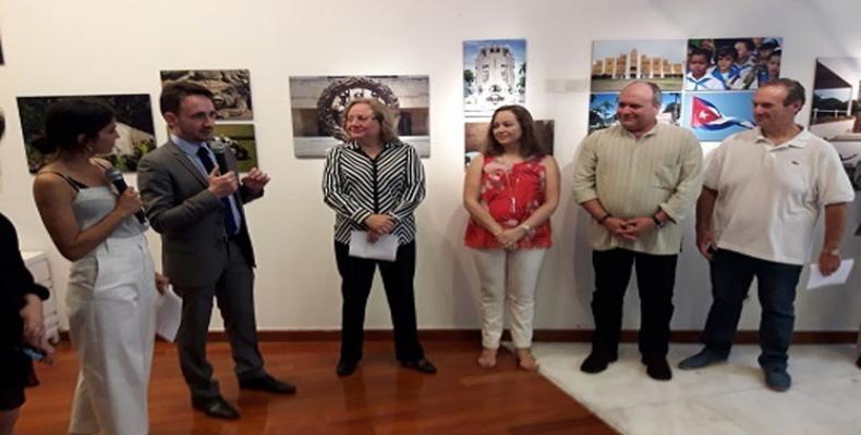 Inauguran en Atenas expo fotográfica sobre Cuba. Foto:PL.