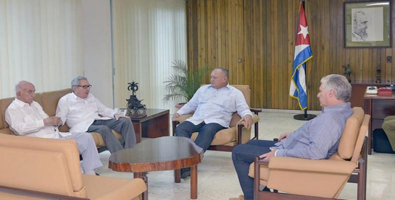 En el encuentro se pusieron de manifiesto las excelentes relaciones de amistad entre Cuba y Venezuela. Foto: www.presidencia.gob.cu