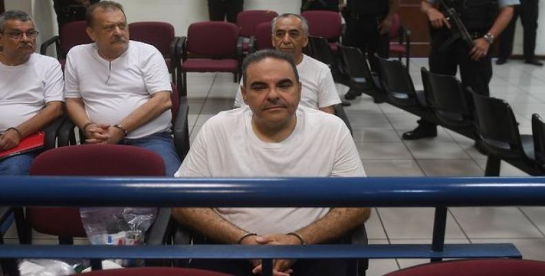 Antonio Saca fue condenado a 10 años de cárcel por los delitos de peculado y lavado de dinero durante su mandato del 200
