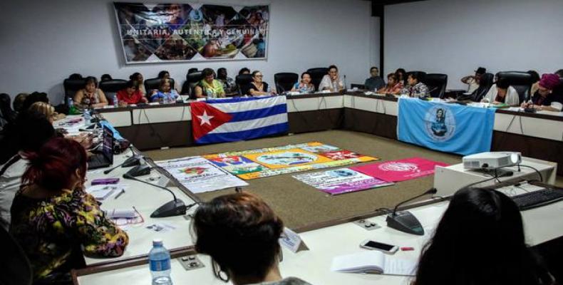 Cuba y Venezuela están en la avanzada en la resolución de la problemática de falta de derechos de la mujer. Fotos: Abel Padrón Padilla