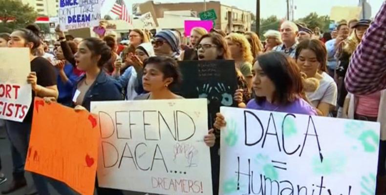 U.S. court rules Donald Trump cannot end DACA.  Photo: AP