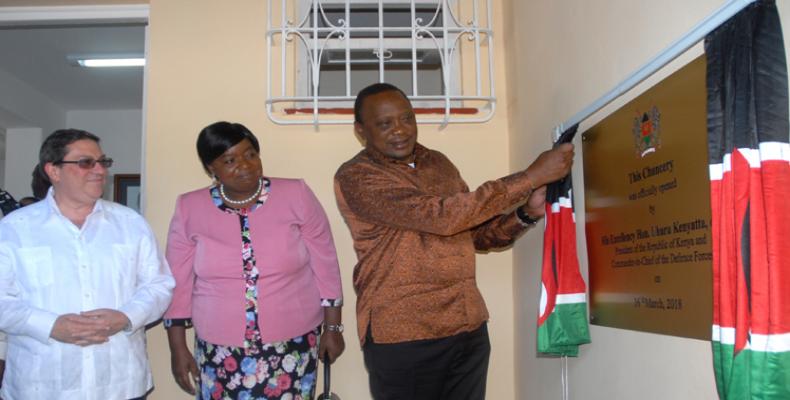 El presidente de Kenya, Uhuru Kenyatta, inauguró este viernes la embajada de su país en La Habana.Foto:PL.