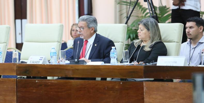 Castaneda subrayó la importancia de la ALBA-TCP como un espacio importante para los destinos de la región. Fotos: @CubaMINREX