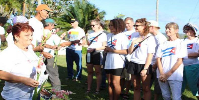 El Grupo sueco de solidaridad con Cuba visita diferentes lugares de interés social en provincia de Las Tunas.Foto:RReloj.