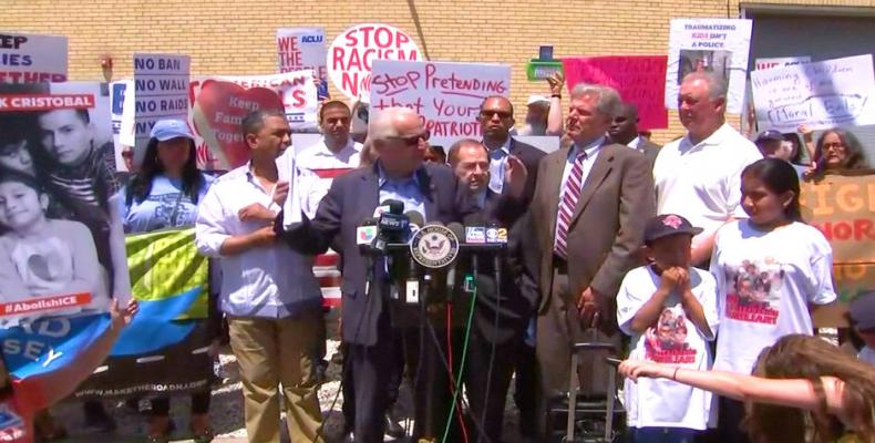 Protests in U.S. to stop separating children from parents.  Photo: AFP