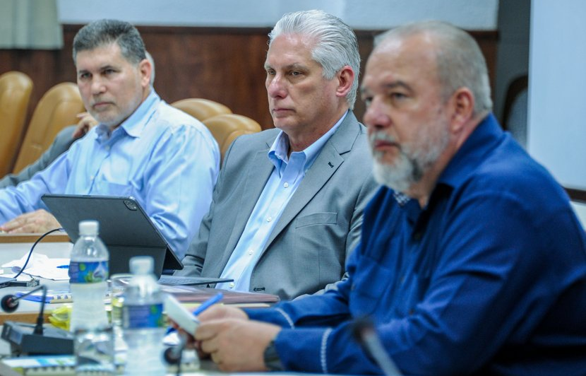 Díaz-Canel a présidé la réunion d'évaluation des travaux du Mincex en 2024