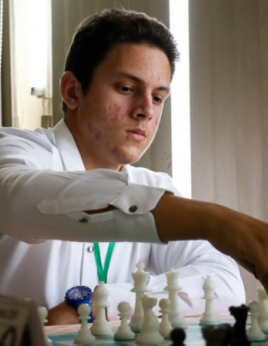 Radio Havana Cuba Lebanese hold chess game in solidarity with Cuba
