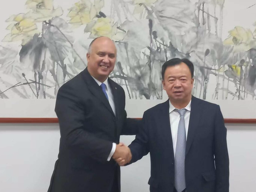Agradece Embajador de Cuba en China donativo para recuperación tras huracán Ian