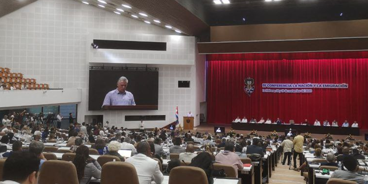 Díaz-Canel signale que la conférence La Nation et l’Émigration est un exercice cubain, entre Cubains et pour les Cubains
