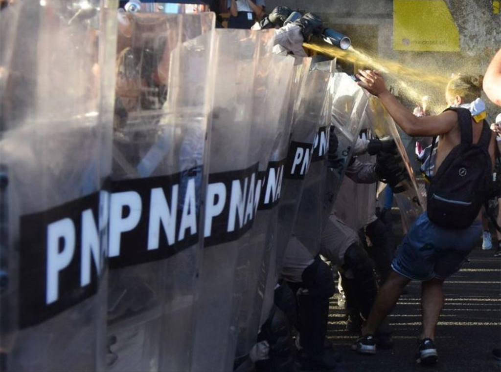 Argentine: Des députés de l'opposition demandent aux forces de sécurité de mettre fin à la répression