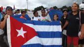 De forma compacta, combativa trabajadores, intelectuales, estudiantes y combatientes, marcharon trasladando al mundo un mensaje de unidad, compromiso y respaldo mayoritario del pueblo cubano en torno a la Revolución socialista, al Partido, a Fidel y a Raúl.