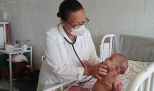 Doctora Miriam González Oliva, decana de la Pediatría en Sancti Spíritus. (Foto: Arelys García).