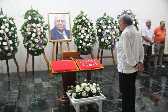 Homenaje del pueblo de Cuba a Ricardo Cabrisas