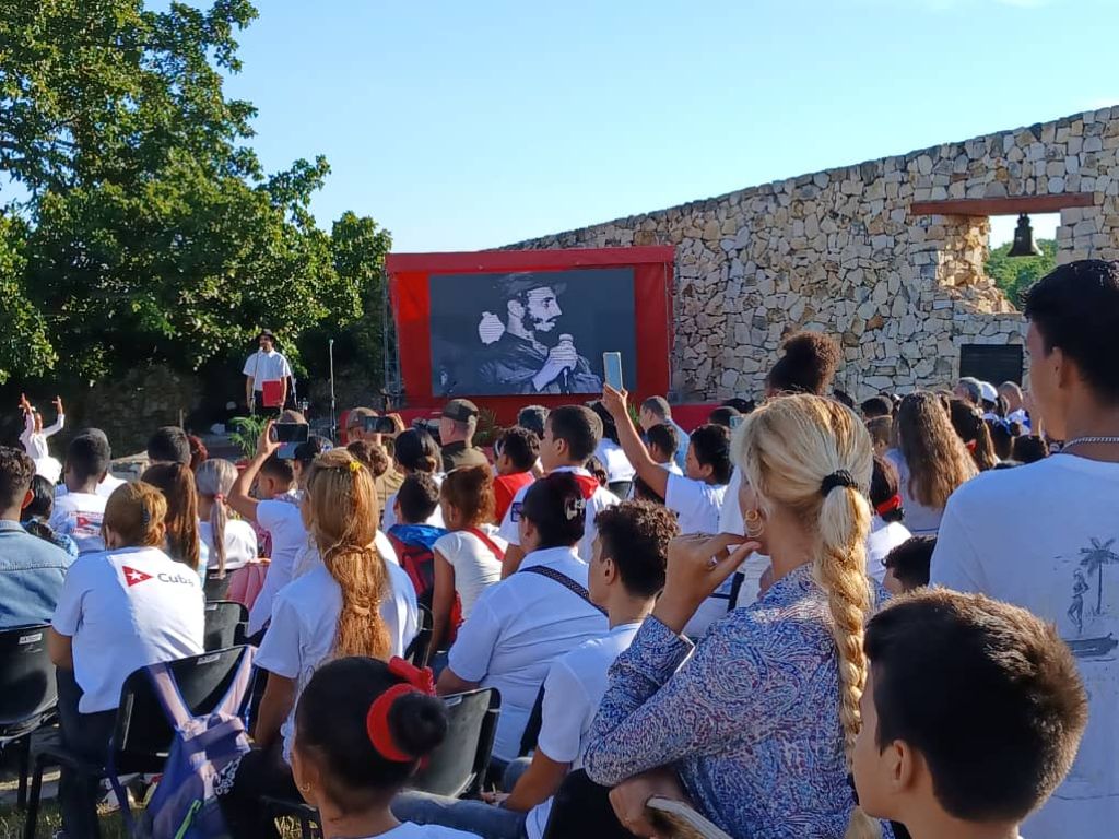 Homenaje al 10 de Octubre, en La Demajagua.