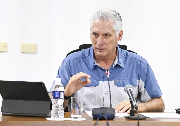 Díaz-Canel indicó comprobar los sistemas de avisos a la población, teniendo en cuenta la experiencia de los huracanes del 2024. Foto tomada de @PresidenciaCuba