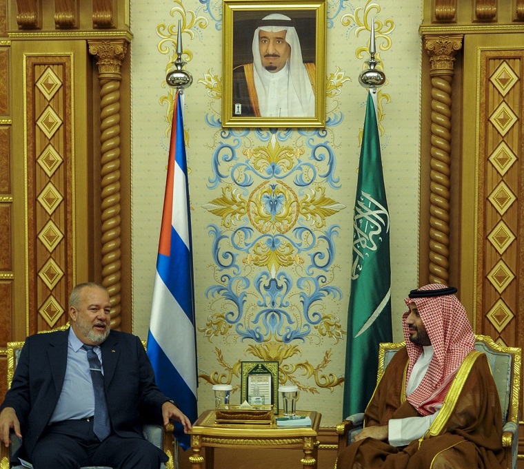 Marrero Cruz, en su visita al Reino de Arabia Saudí, fue recibido por su Alteza Real el Príncipe heredero Mohamed bin Salman. Foto: Estudios Revolución Marrero Cruz, en su visita al Reino de Arabia Saudí