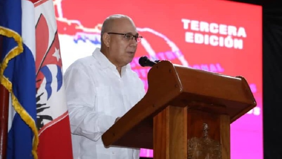 Secretario de Organización del Partido, Roberto Morales Ojeda, al inaugurar el evento