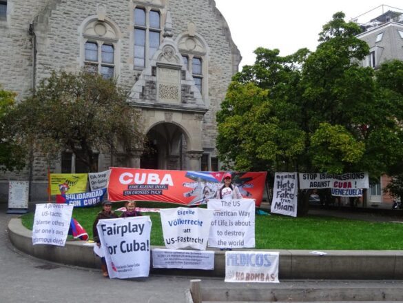 Solidaridad con Cuba en Basilea, Suiza.