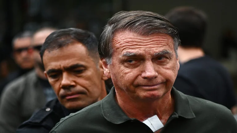 Brazilian police arrest former president Jair Bolsonaro for violations of his conviction
