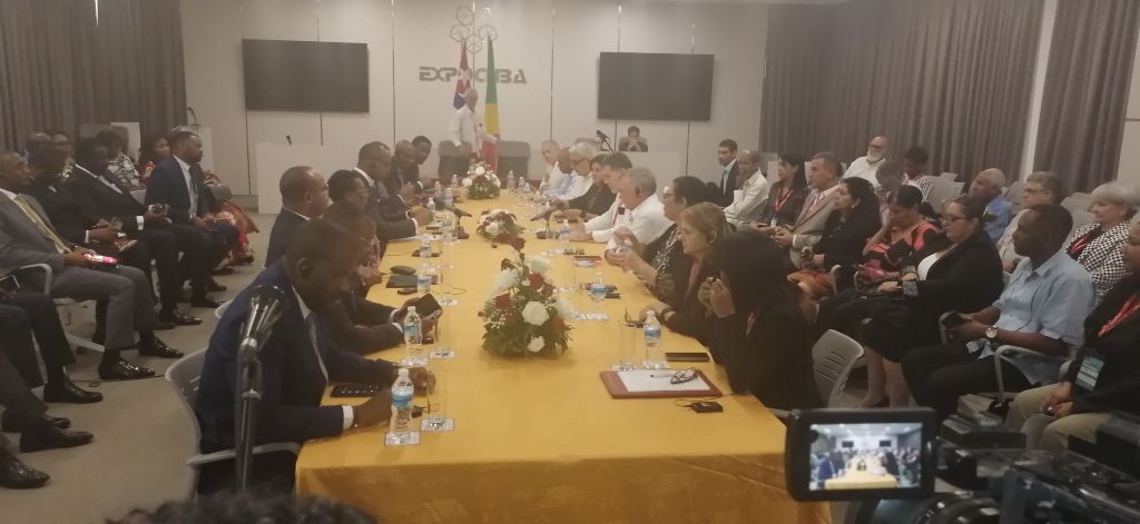 Delegaciones de Cuba y el Congo, en Expocuba.