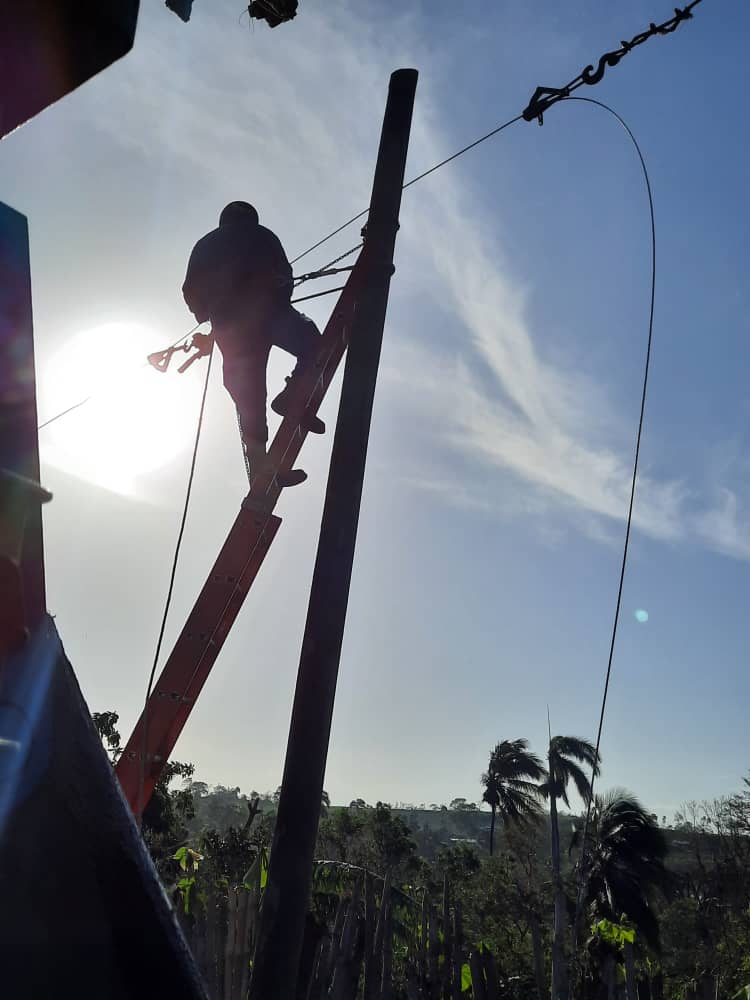 trabajador de la Empresa Eléctrica
