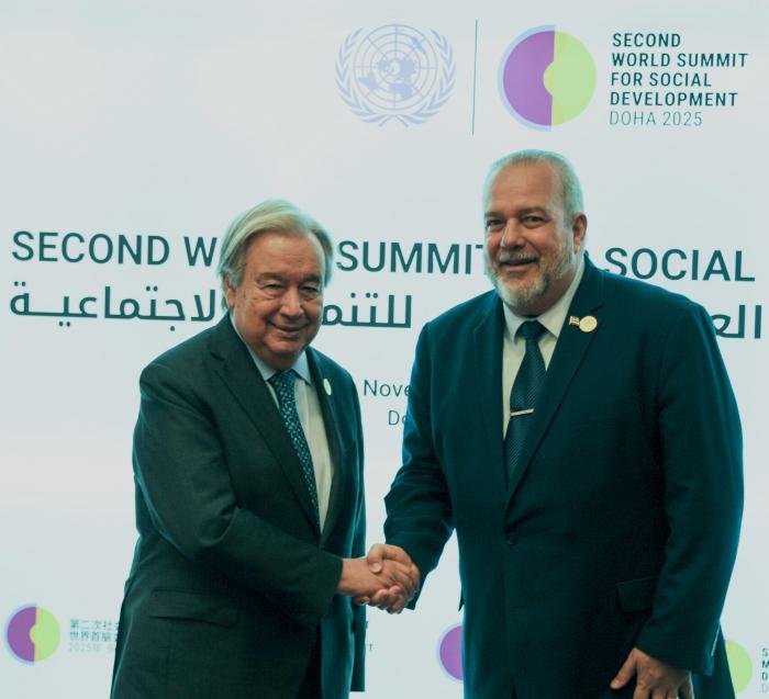 Jefe de Gobierno cubano sostuvo un cordial intercambio con António Guterres, secretario general de la ONU