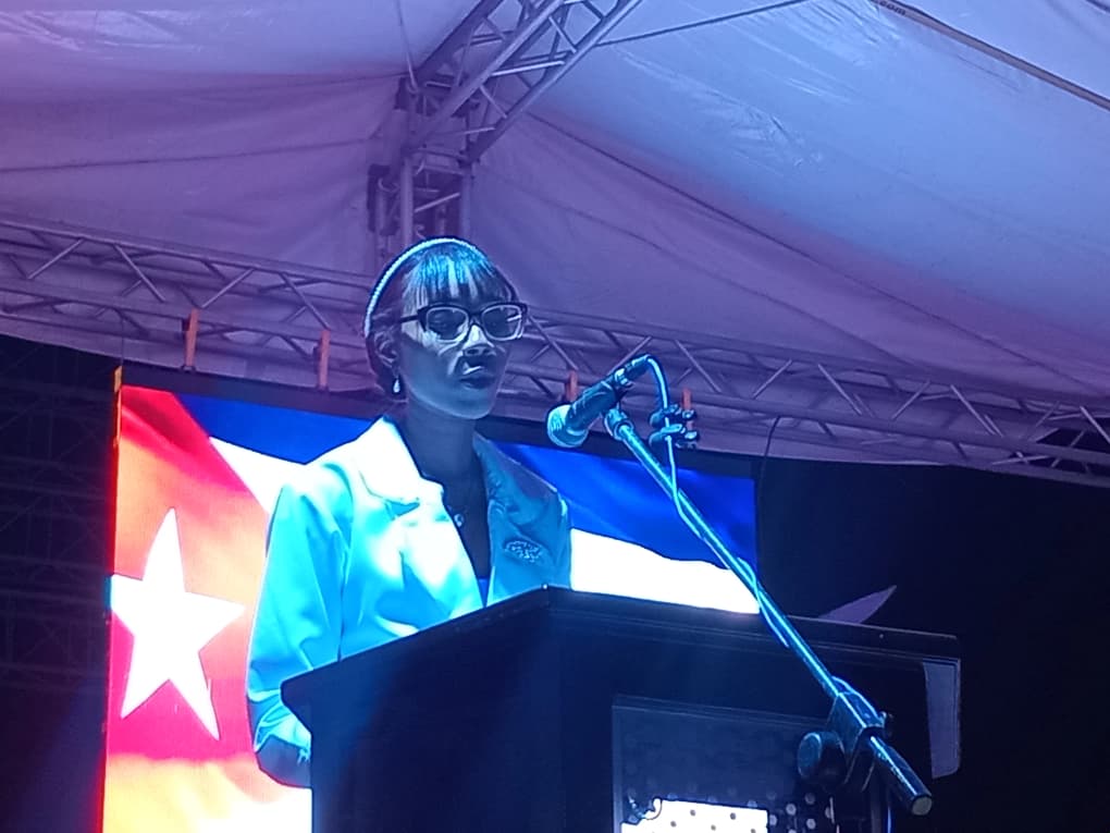 Carmen Lidia Carbonell Garvey, graduada más integral.