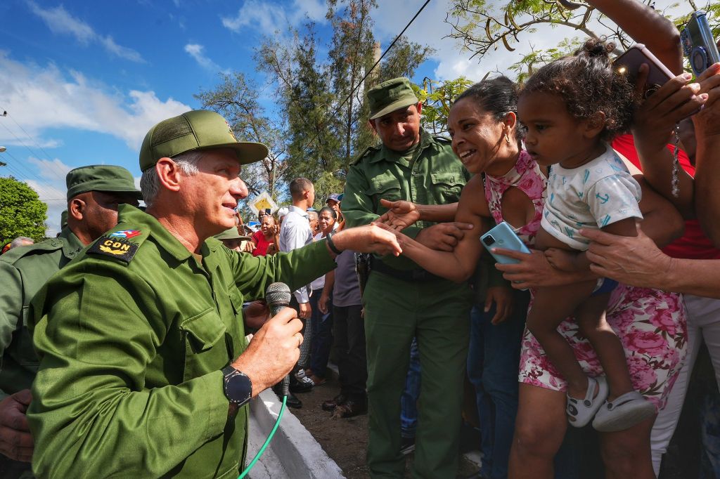 Pobladores del Consejo Popular Costa Rica. 