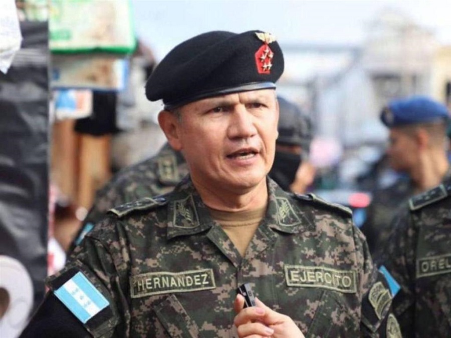 Jefe del Estado Mayor Conjunto de las FFAA, Roosevelt Hernández