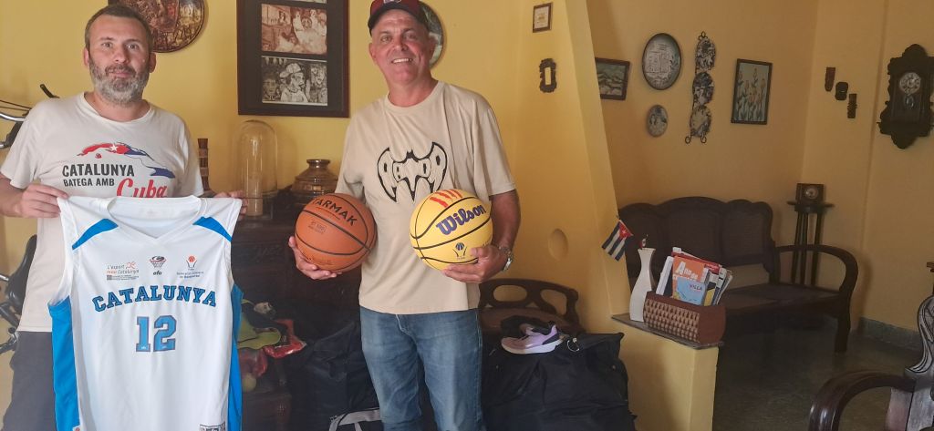 Xavier Barreda Cortiella, (I) Presidente de la ONG catalana Alkaria.