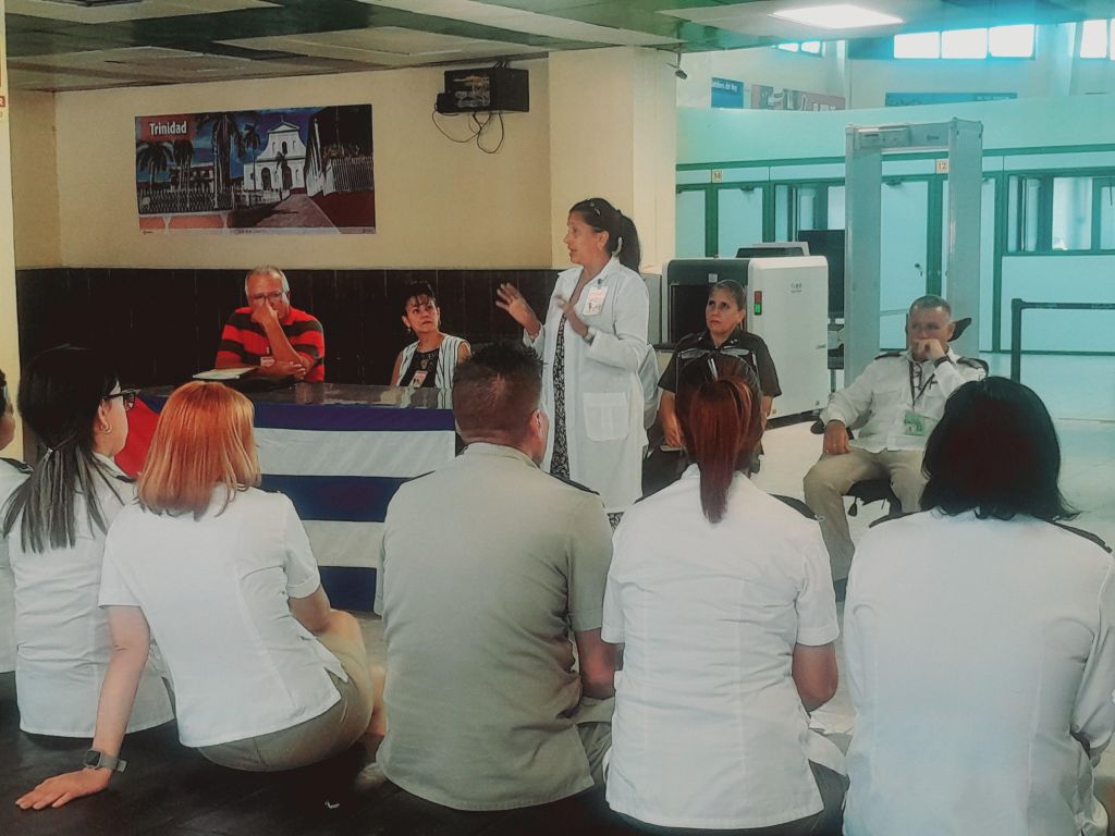 Aduana en Holguín en la batalla contra el narcotráfico.