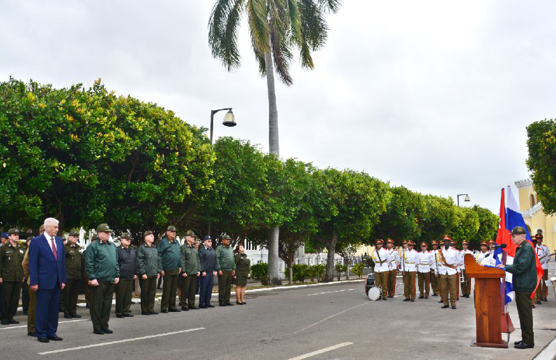 Rinde honores ministro ruso a cubanos caídos en Venezuela