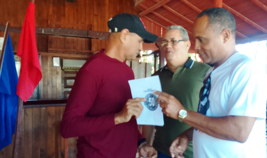 Cienfuegos reconoció a trabajadores de la Industria Alimentaria.