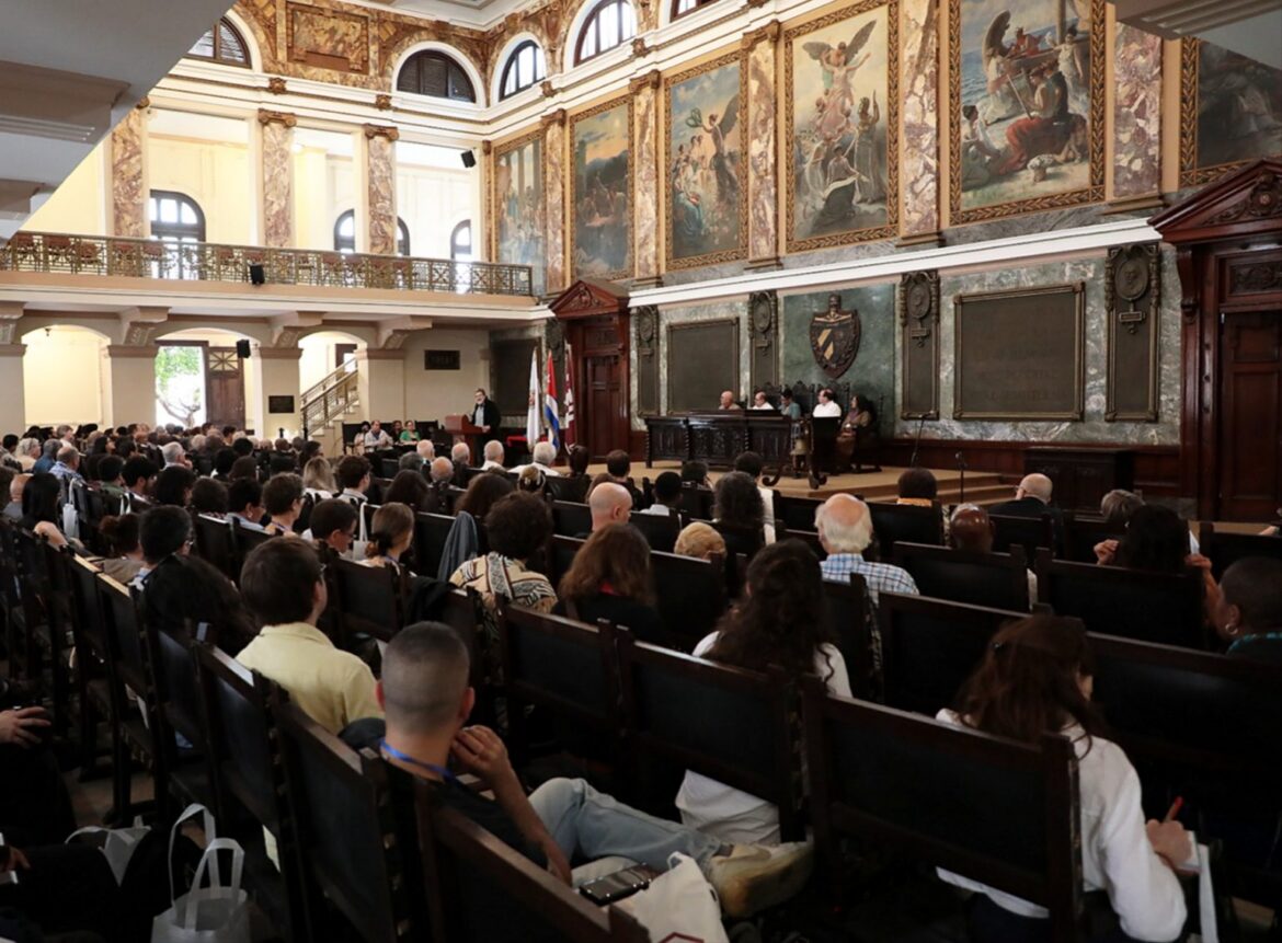 Comienza en Cuba Congreso Internacional Tricontinental