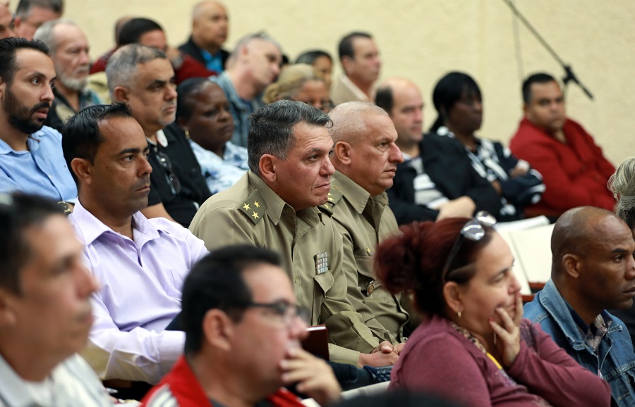 Hay que pasar de la retórica a los hechos