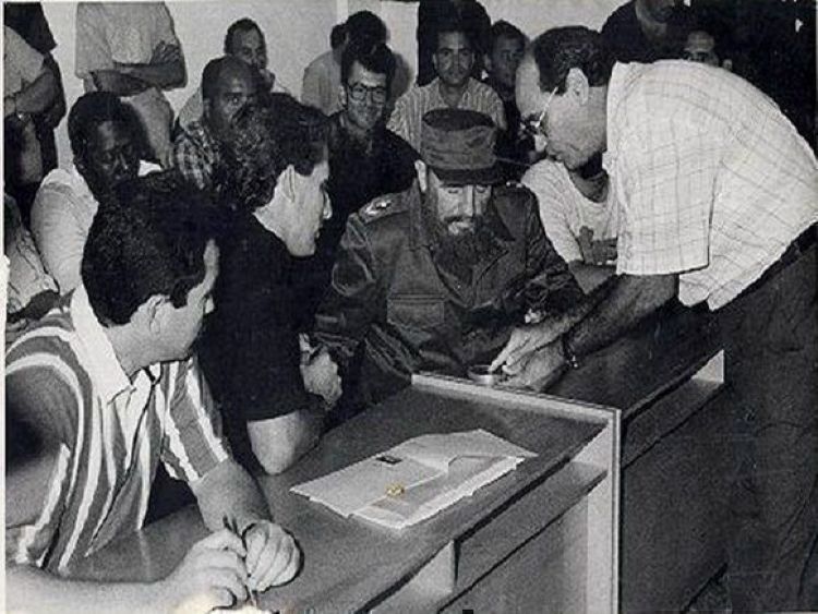 Fidel en el IBP Villa Clara