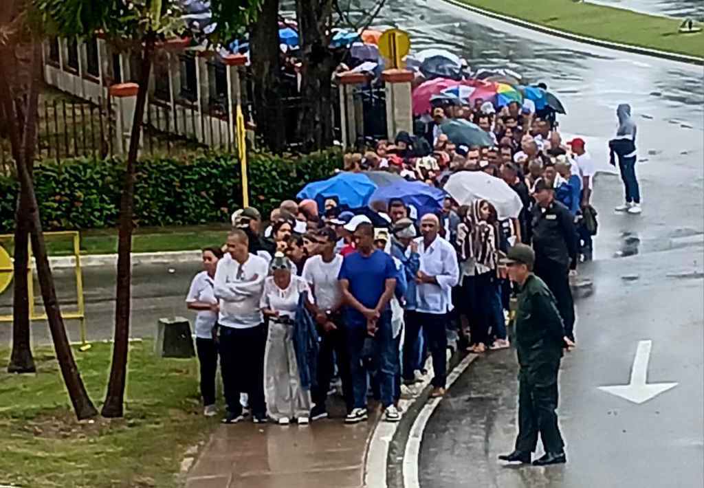 Tributo a combatientes caídos en Venezuela.