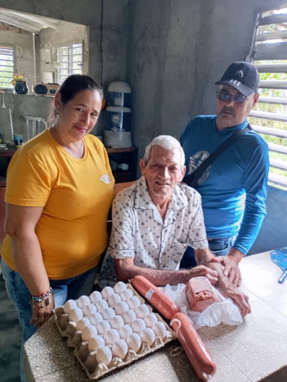 Integrantes del Proyecto de Desarrollo Local “La Victoria”, de Santa Clara.