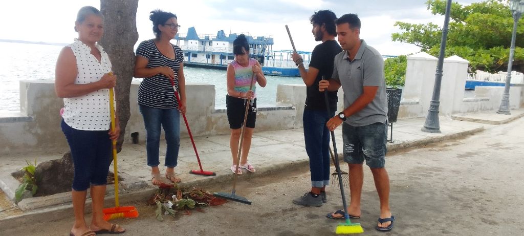 Vecinos del Consejo Popular Punta Gorda.