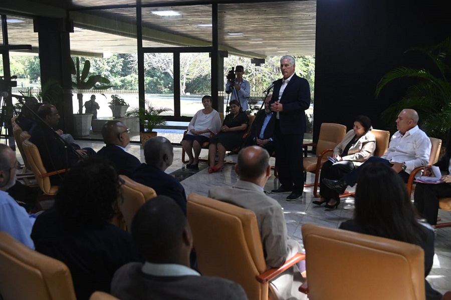 Sostiene Díaz-Canel encuentro con delegación ecuménica internacional de visita pastoral en Cuba