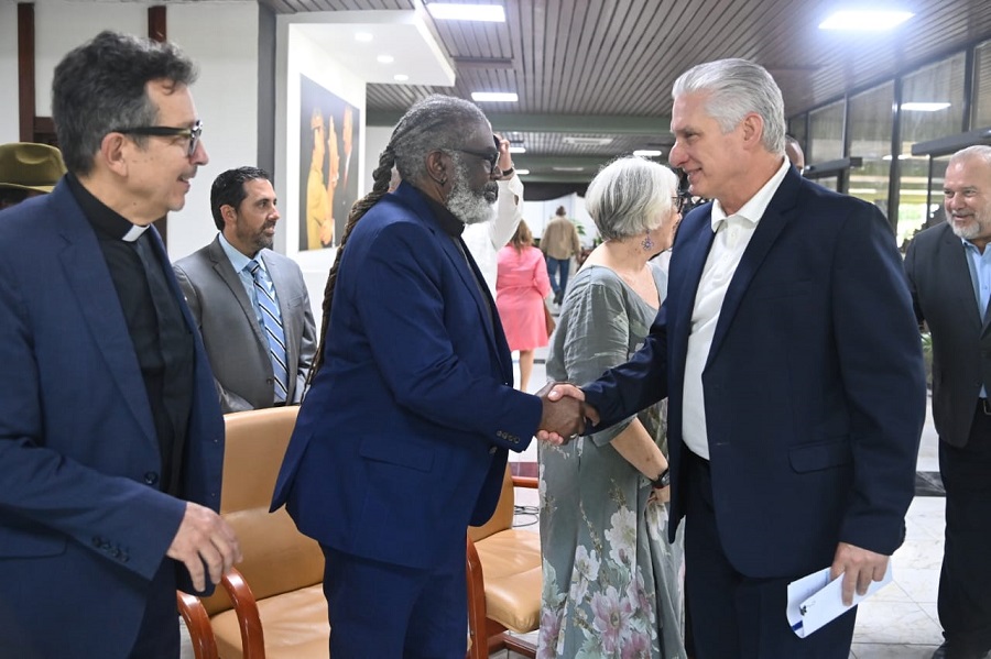 Cuban President Miguel Díaz-Canel holds meeting with international ecumenical delegation on pastoral visit to Cuba
