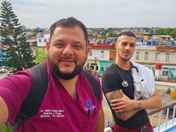 Médico hondureño graduado en la ELAM