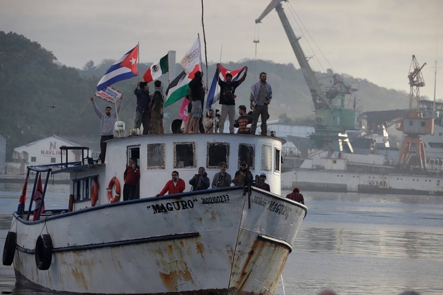 Flotilla “Nuestra América” en puerto de La Habana con carga solidaria desde México