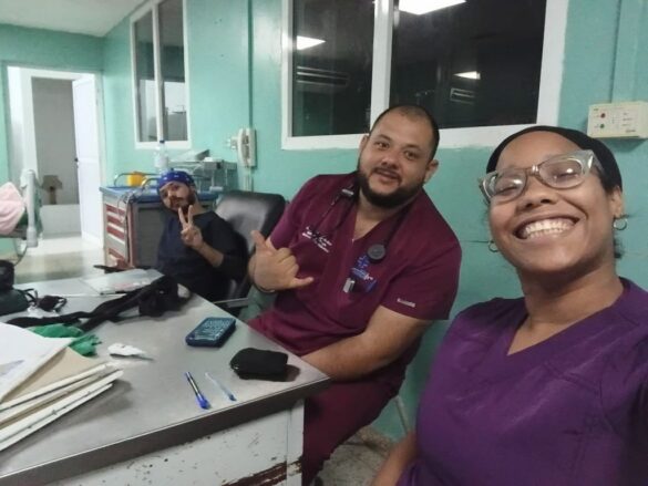 Médico hondureño graduado en la ELAM