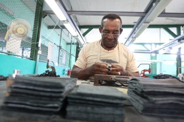 Trabajadores de Thaba
